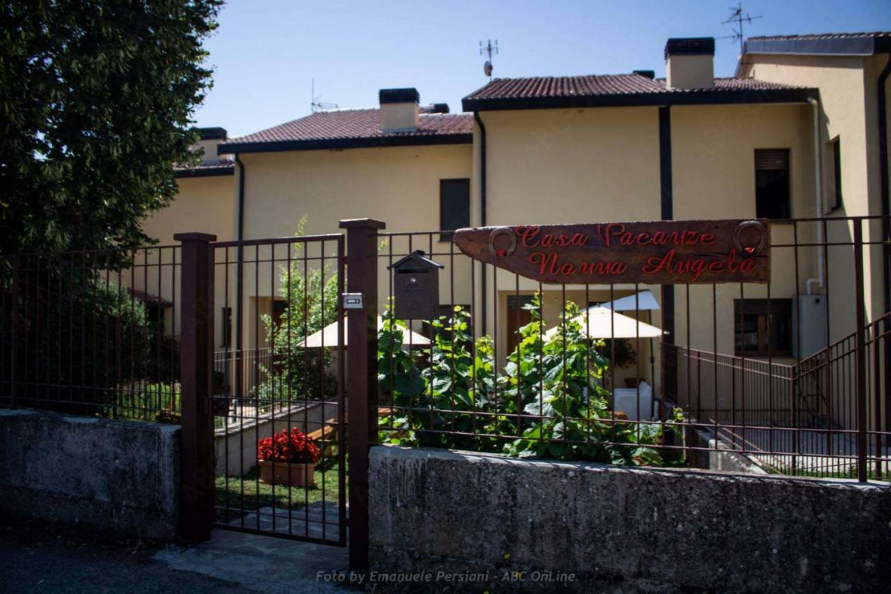 Casa Vacanze Nonna Angela นอร์ชา ภายนอก รูปภาพ