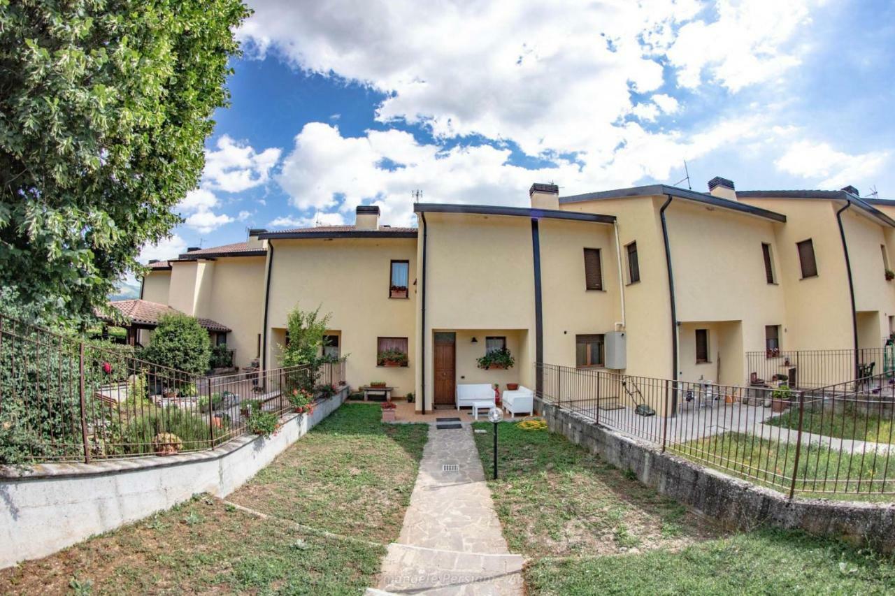 Casa Vacanze Nonna Angela นอร์ชา ภายนอก รูปภาพ