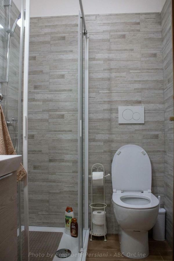 Casa Vacanze Nonna Angela นอร์ชา ภายนอก รูปภาพ