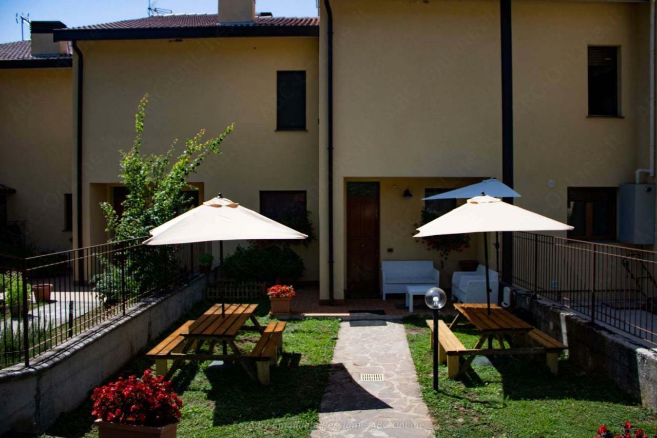 Casa Vacanze Nonna Angela นอร์ชา ภายนอก รูปภาพ
